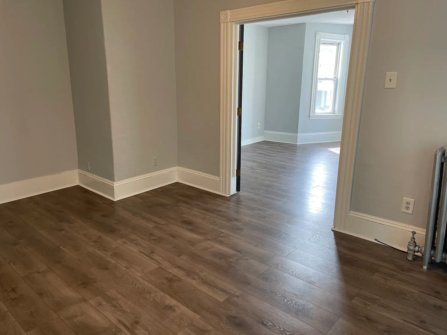 1 bed, 880 sqft, $2,000 — Photo 3