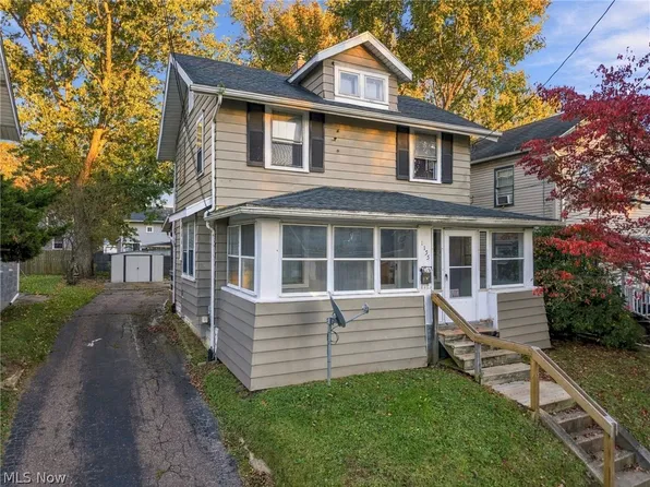 1155 Big Falls Ave, Akron, OH 44310