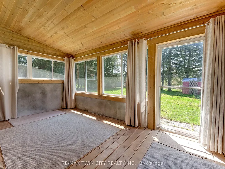 402 Lakeview Dr — Photo 33