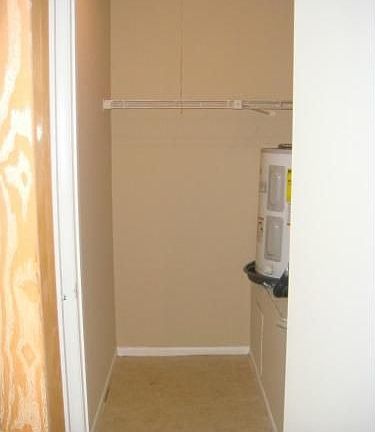 5th image of 1511 Cambridge Dr APT 5