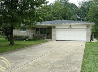 34101 Koch Ave, Sterling Heights, MI 48310