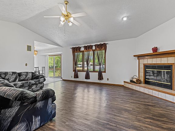 4th image of 2921 Swanson Pkwy