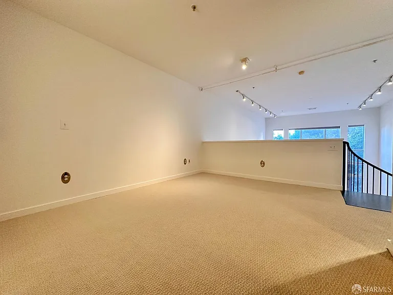 950 Harrison St #117 — Photo 10