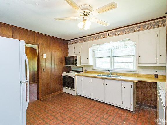 4th image of 6 Morningside Pl