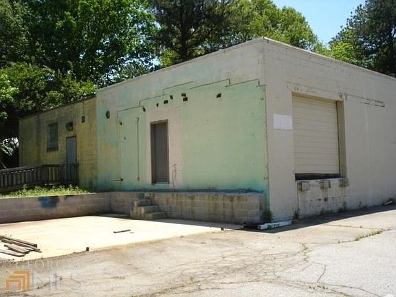 3rd image of 156 Scenic Hwy