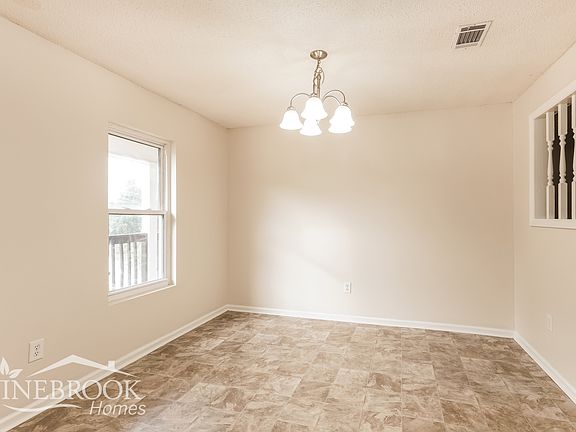 5th image of 2315 Rutherford Ave