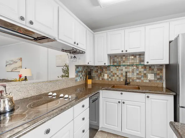 5501 NW 2nd Ave APT 213, Boca Raton, FL 33487