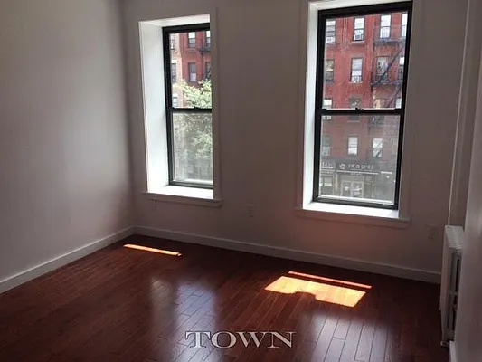 Rented by Town Residential | media 21