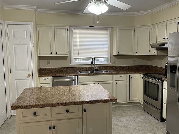 5th image of 2858 Powell Creek Dr