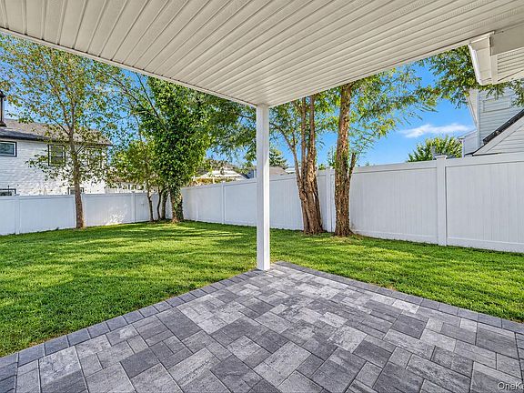 3rd image of 110 Bayberry Lane