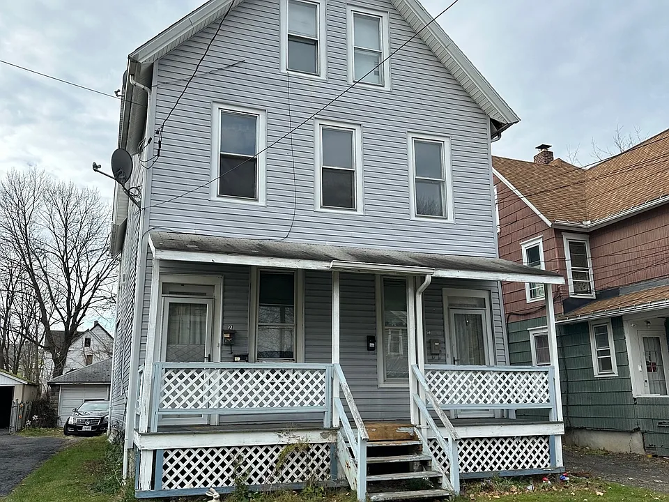 27 Cedar St #4