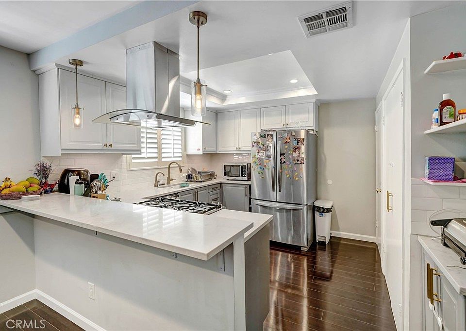 1st image of 18550 Hatteras St Unit 36