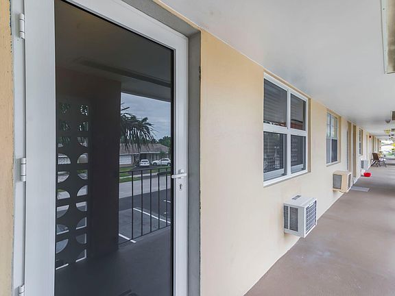2nd image of 2106 NE 56th Court #203
