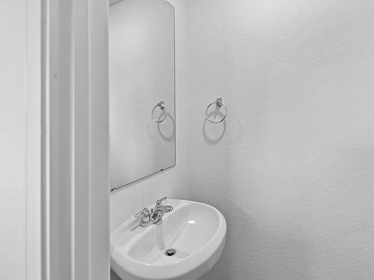 456 Sandringham Loop — Photo 21