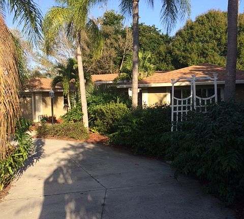 3rd image of 324 Bayshore Dr #2