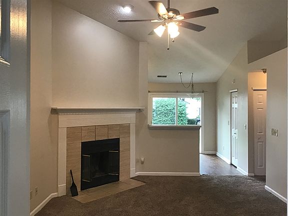4th image of 5951 King Lear Dr