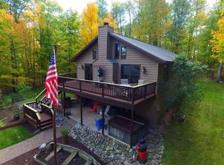 10147 S Kaubashine Rd, Hazelhurst, WI 54531