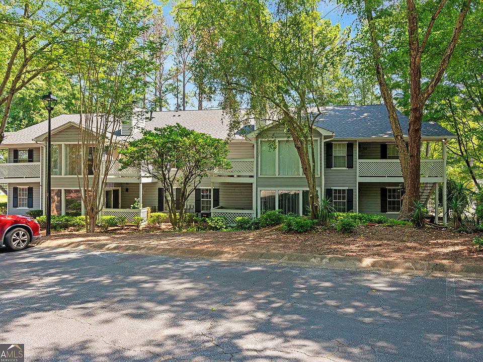 1st image of 407 Natchez Trce
