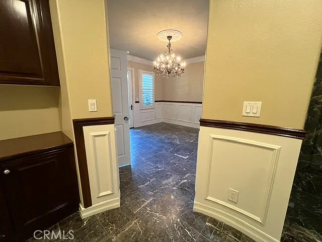 4 bed, 3.5 bath, 2501 sqft, $6,585 — Photo 3