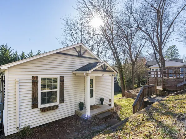 37 Whitfield Way, Lake Junaluska, NC 28745