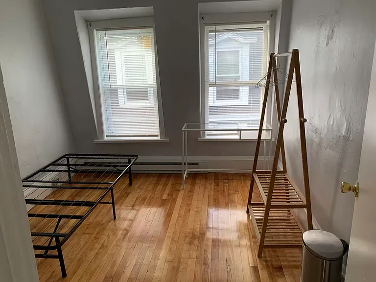 13 Goulding St #3 — Photo 2