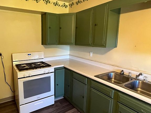 5th image of 3097 Woodland Rd Unit 2