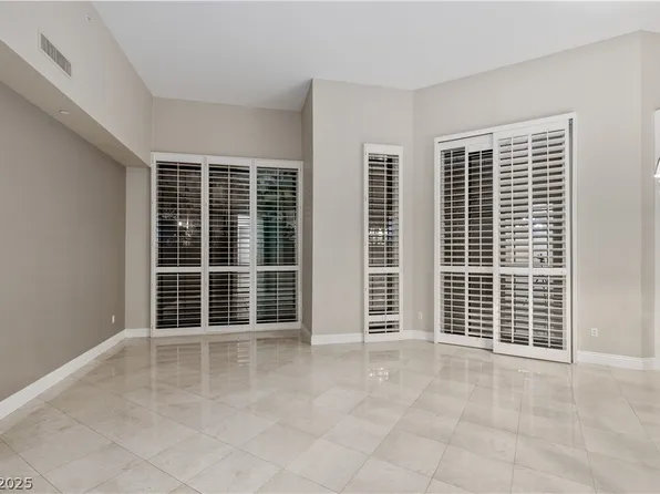 2747 Paradise Rd Unit 106, Las Vegas, NV 89109