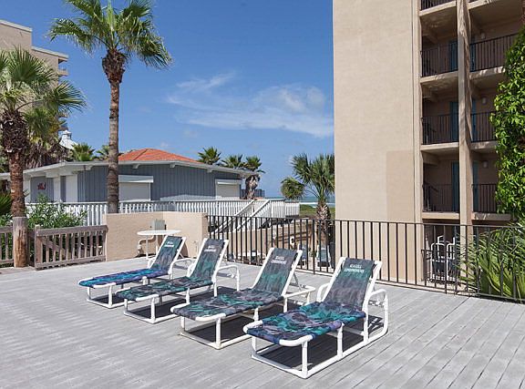 3rd image of 4100 Gulf Blvd #101