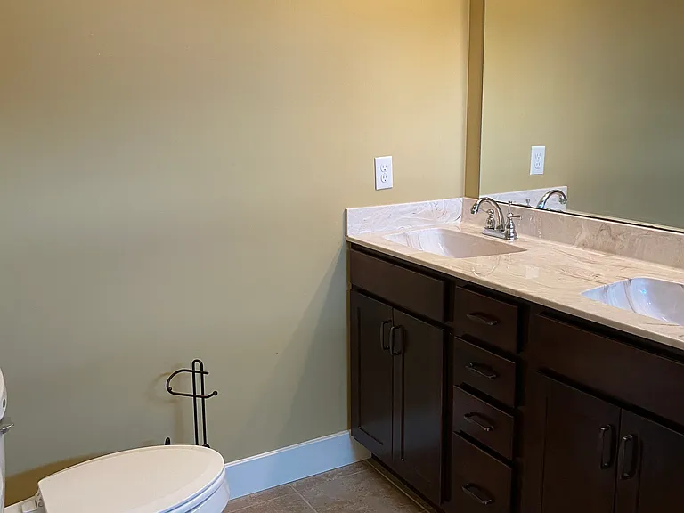 399 Ellis Ave — Photo 20