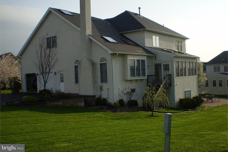 2nd image of 22 Spring Valley Ln