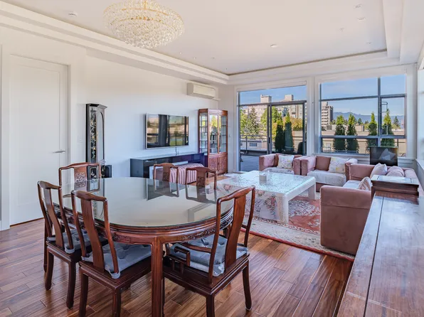 2128 W 40th Ave #Penthouse 6, Vancouver, BC V6M 1W5