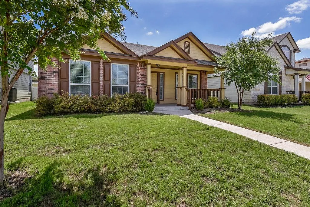 Building Photo - 18401 Friendship Hill Dr