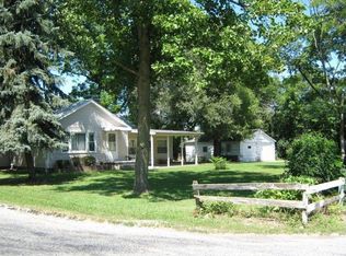 807 Willard St, Greenville, IL 62246