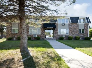 513 Sherwood Dr APT 10, Rice Lake, WI 54868