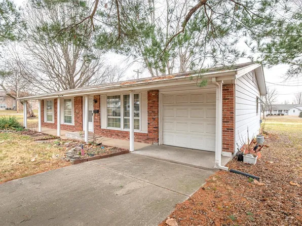 503 Charles St, Cuba, MO 65453