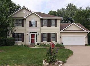 403 E 12th Ave, Coal Valley, IL