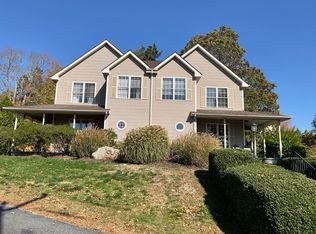 57B E Pattagansett Rd #B, Niantic, CT 06357