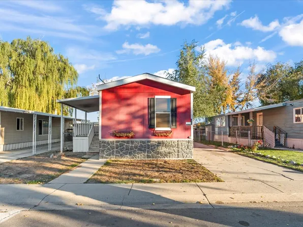 221 E Jordan View Dr S, Sandy, UT 84070