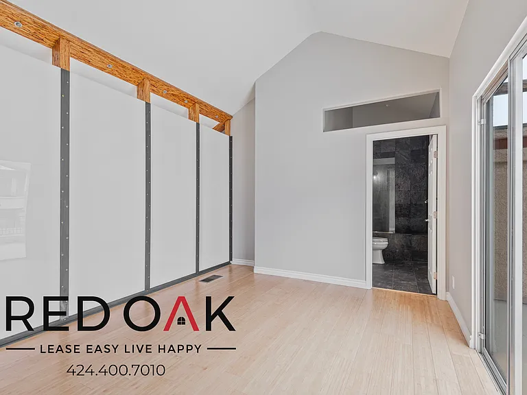 2463 Sawtelle Blvd #202 — Photo 17