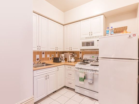 5th image of 52 W 130th St #1