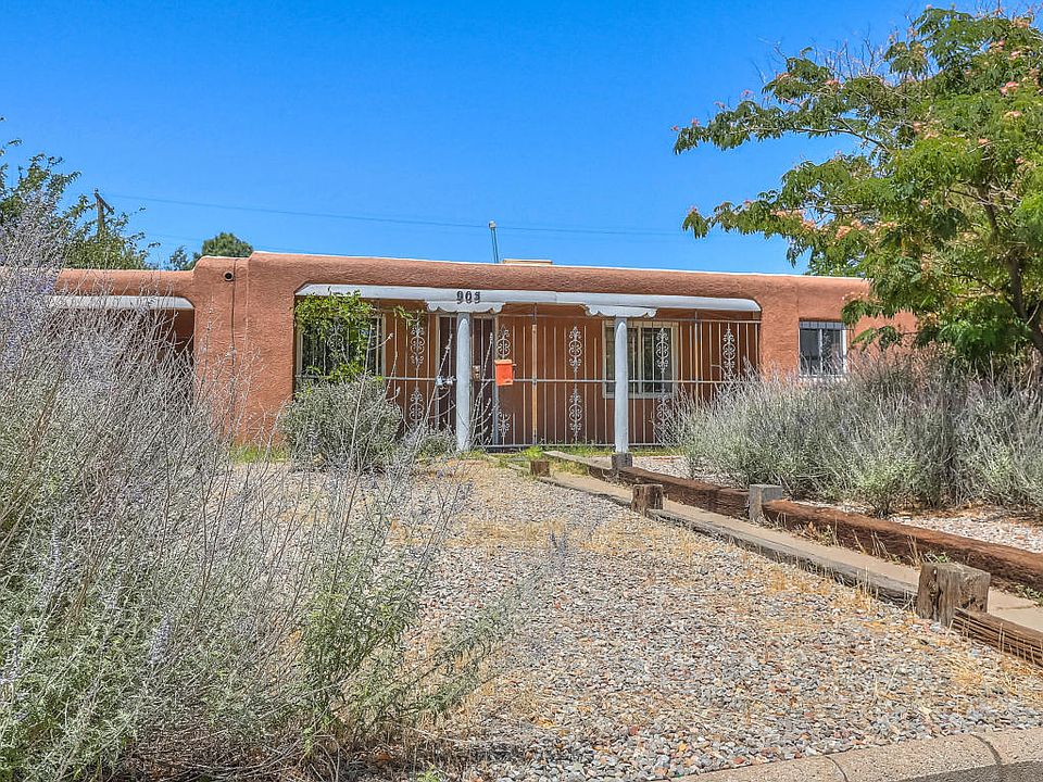 1st image of 905 Cardenas Dr NE