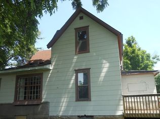 1003 S Front St, Saint Peter, MN 56082