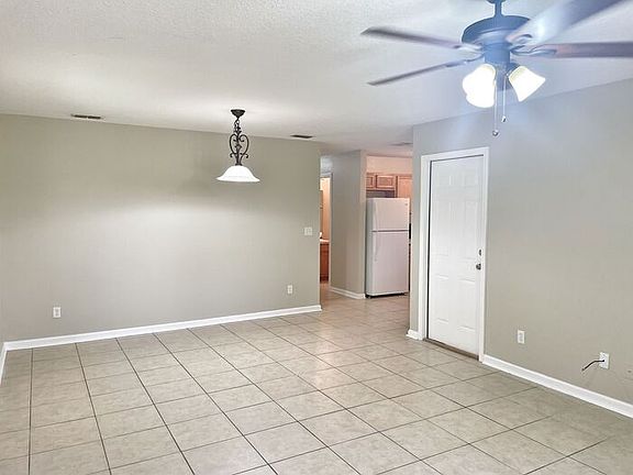 3rd image of 7636 Galveston Ave