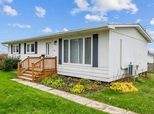 10 Longworth St, Souris, PE C0A2B0