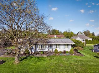 8 Bayberry Ln, Whitesboro, NY 13492