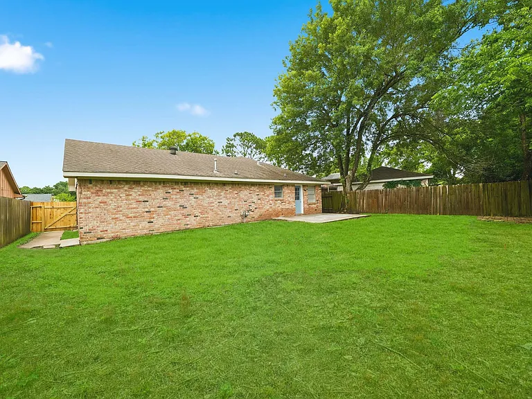 12931 Westella Dr — Photo 25