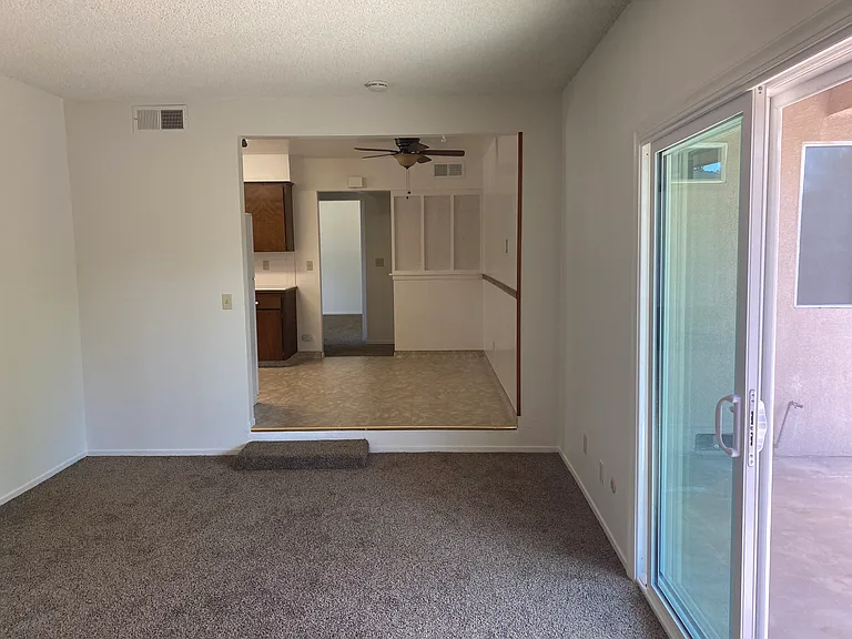 1432 E Paul Ave — Photo 5