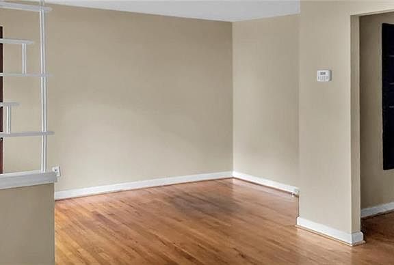 5th image of 1412 Vassar St