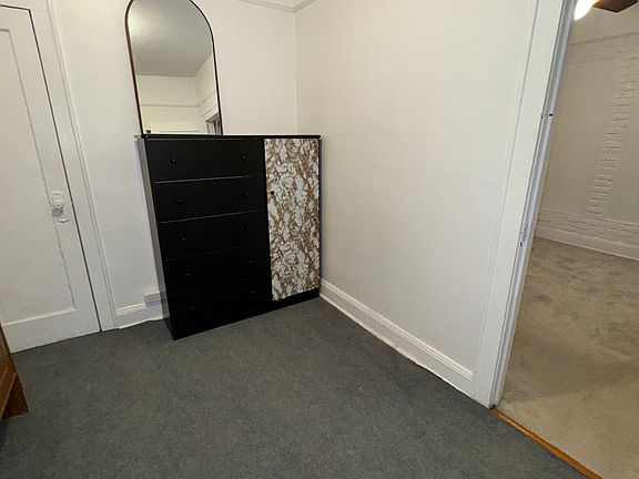 4th image of 260 Hollywood Ave