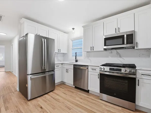 212 Seaview Avenue image 1 of 24